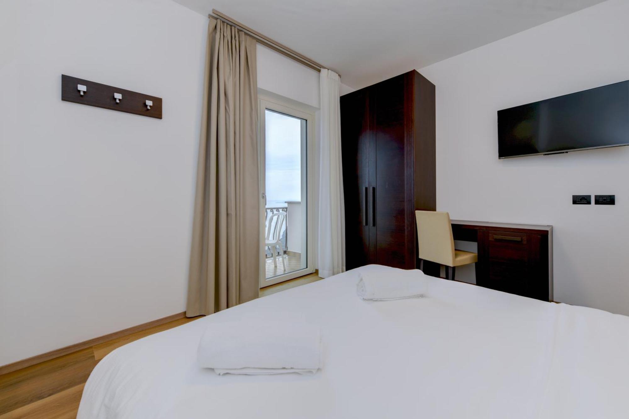 Hotel Bellavista Tignale Extérieur photo