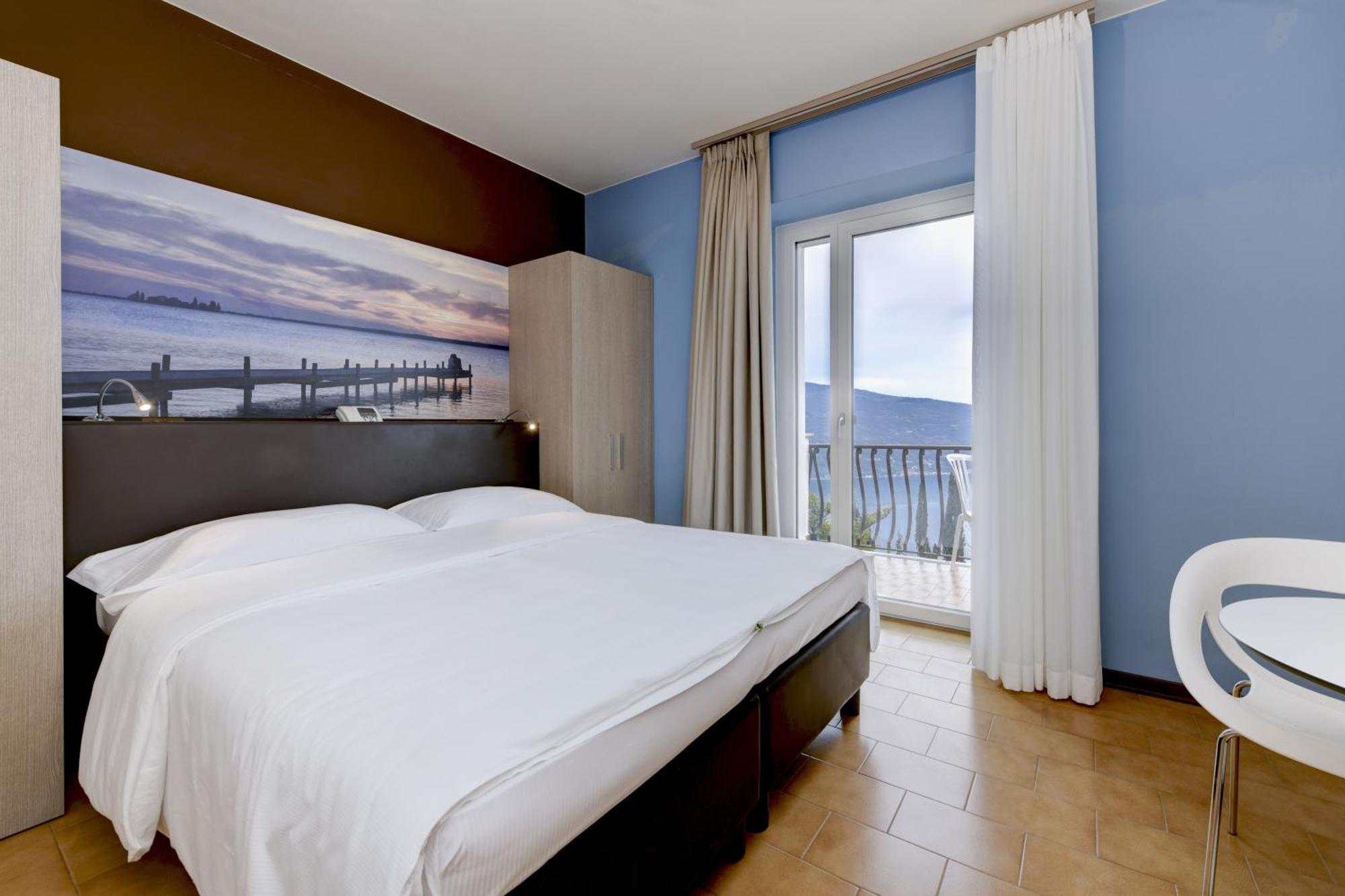 Hotel Bellavista Tignale Extérieur photo