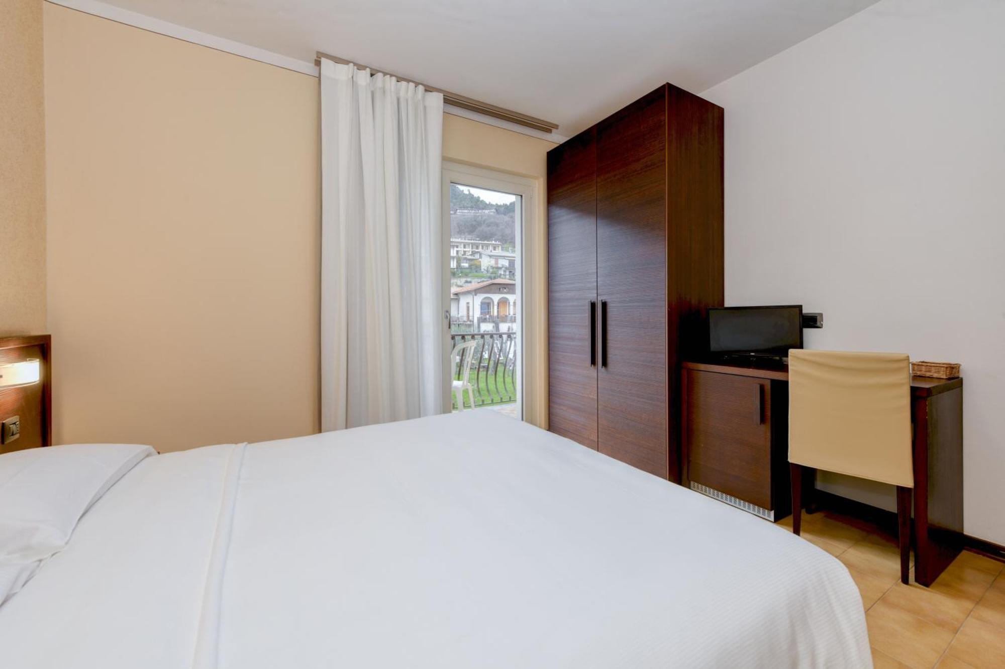 Hotel Bellavista Tignale Extérieur photo