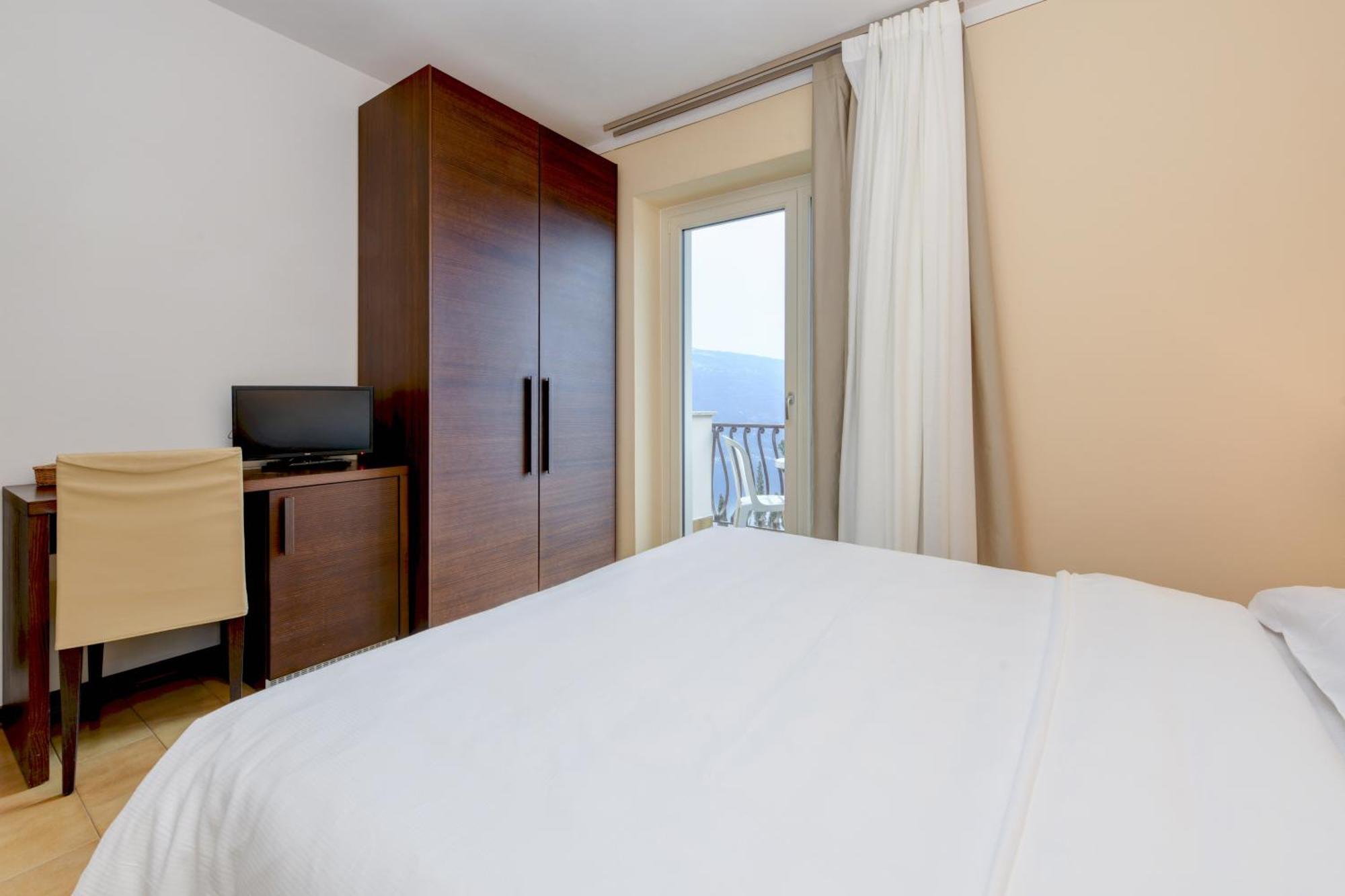 Hotel Bellavista Tignale Extérieur photo