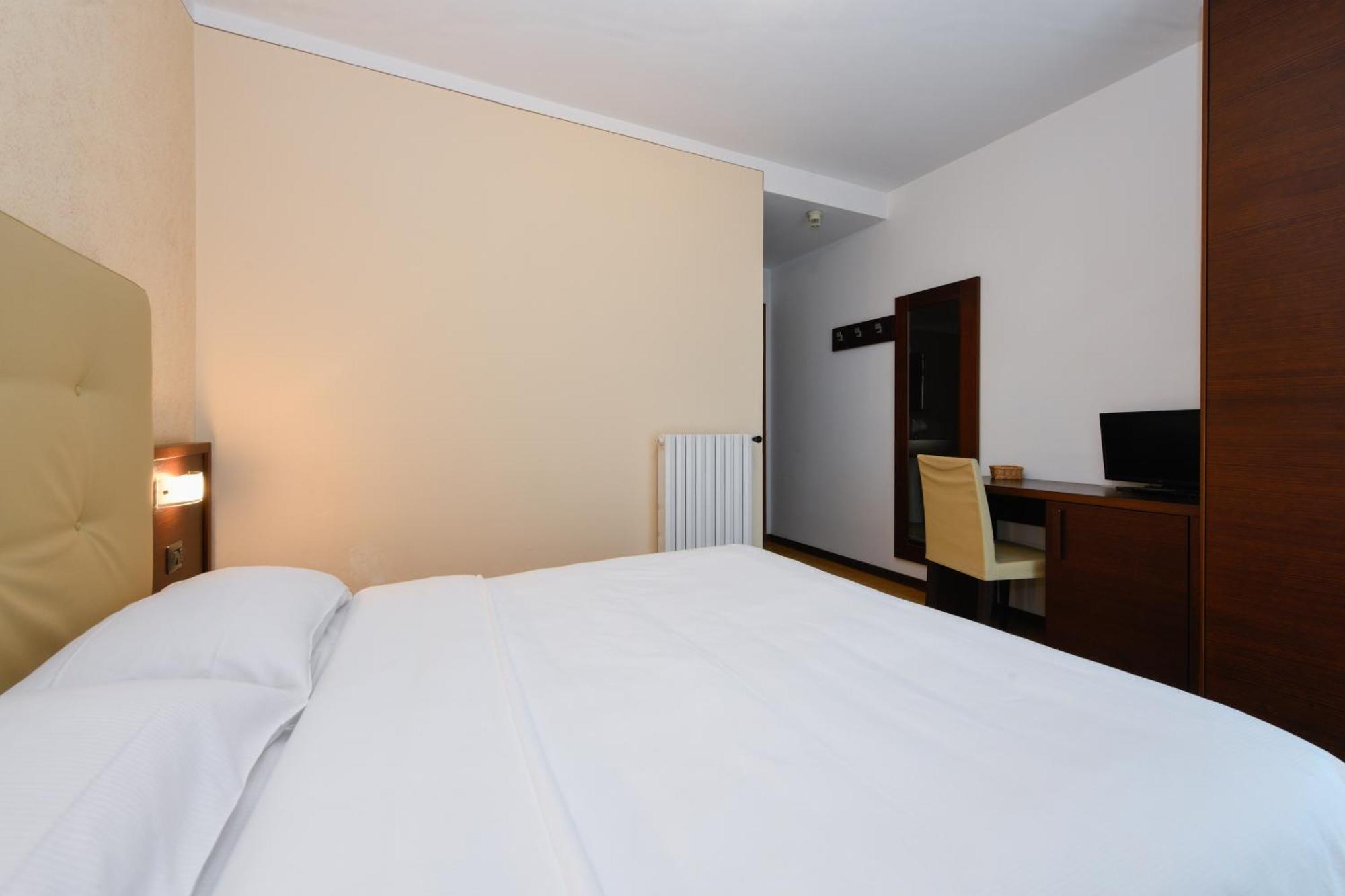 Hotel Bellavista Tignale Extérieur photo