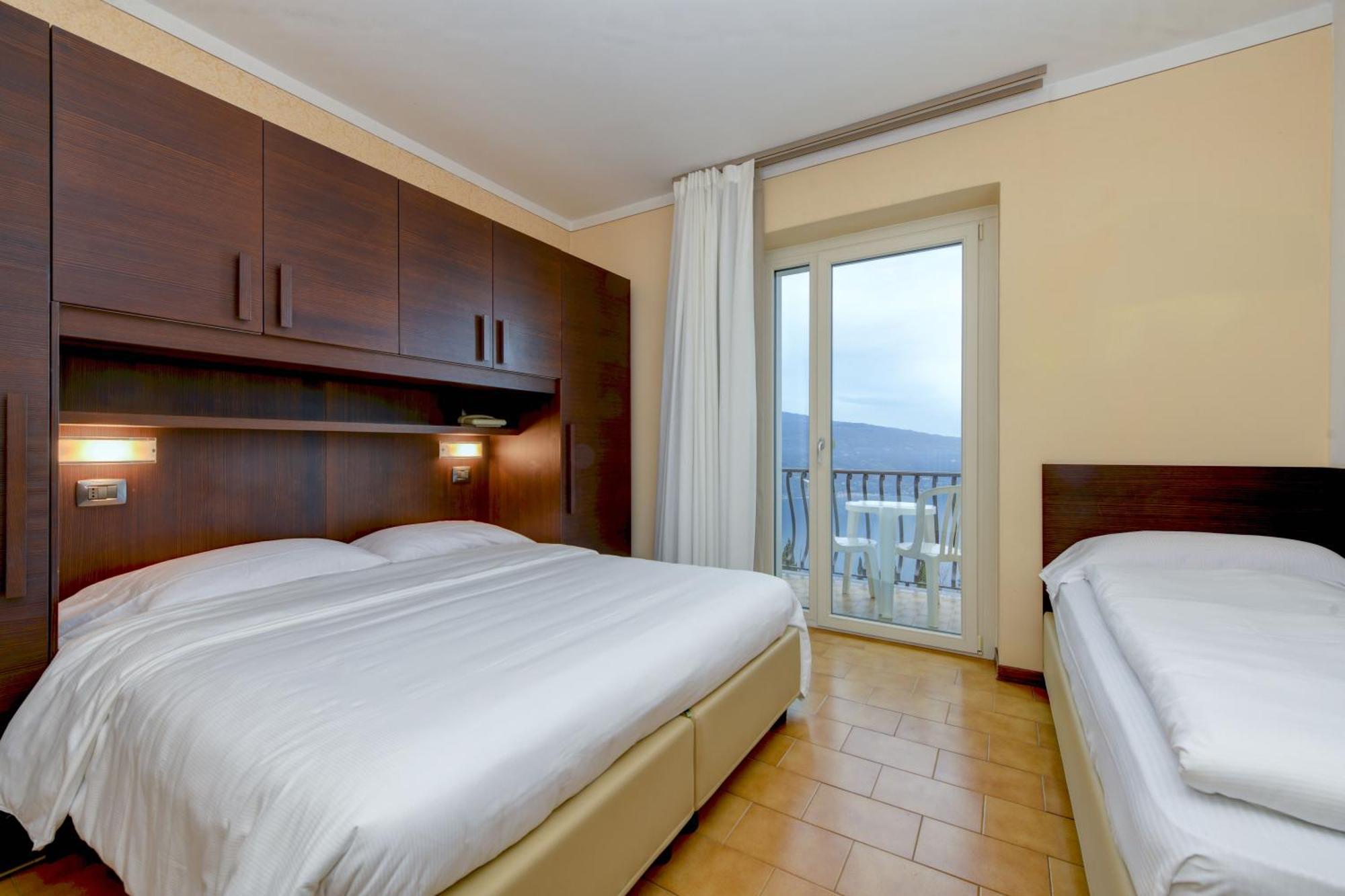 Hotel Bellavista Tignale Extérieur photo