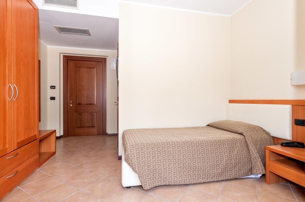 Hotel Bellavista Tignale Extérieur photo
