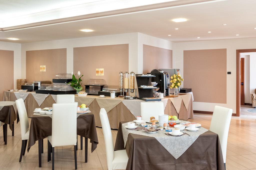Hotel Bellavista Tignale Extérieur photo